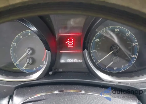 2015 Toyota Corolla S Premium z USA, uszkodzony, nr VIN 2T1BURHEXFC348498